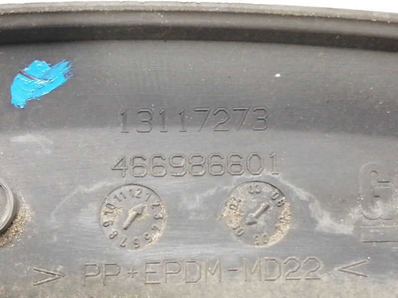 Recambio de aletin trasero izquierdo para opel corsa c cosmo referencia OEM IAM 13117273 466986601 