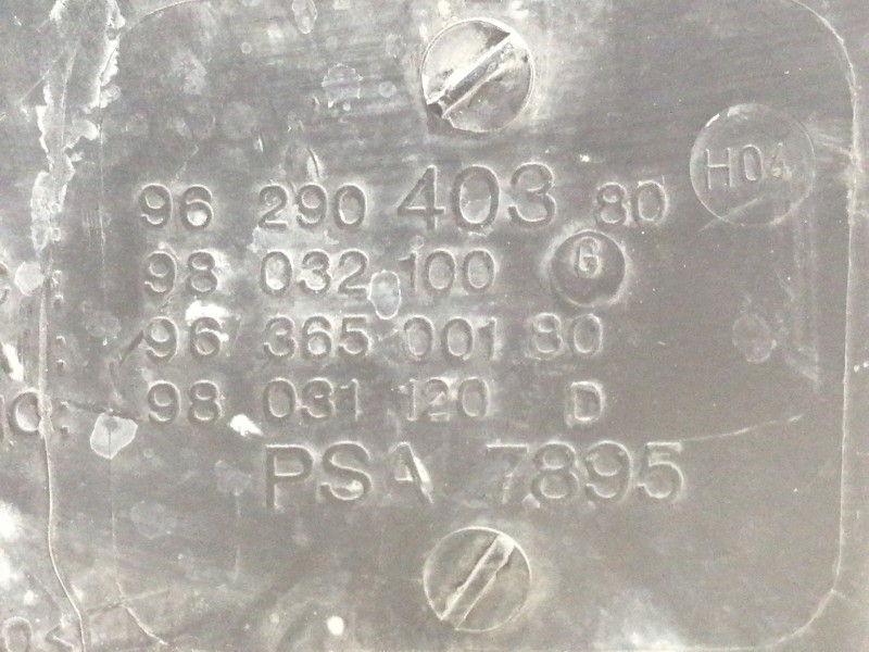 Recambio de filtro aire para lancia phedra (180) 2.2 jtd 16v emblema referencia OEM IAM 9629040380 98032100G 9636500180 98031120