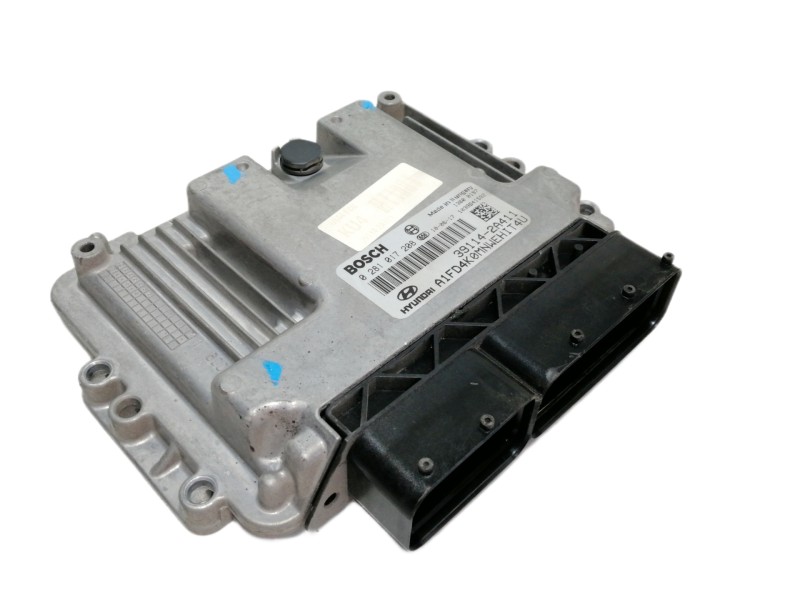 Recambio de centralita motor uce para hyundai i30 classic referencia OEM IAM 0281017208 1039S41592 / 13600197 BOSCH / 391142A411