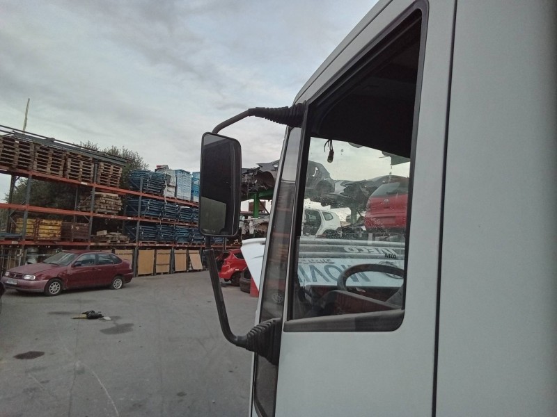 Recambio de retrovisor izquierdo para iveco camion 60e12 lm3c6012 referencia OEM IAM 99457476 E339267 E335433 