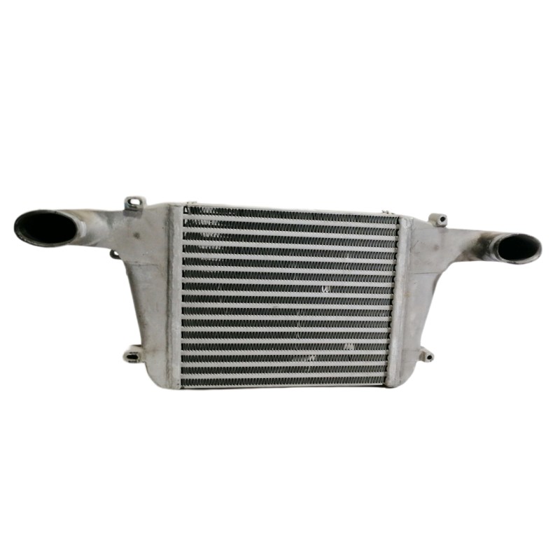 Recambio de intercooler para nissan atleon 120 referencia OEM IAM 13003005SF 2200471 