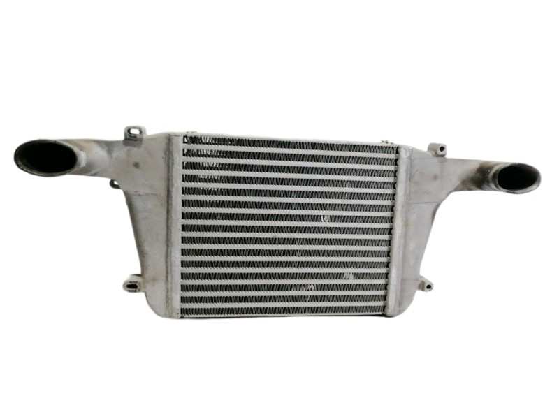 Recambio de intercooler para nissan atleon 120 referencia OEM IAM 13003005SF 2200471 