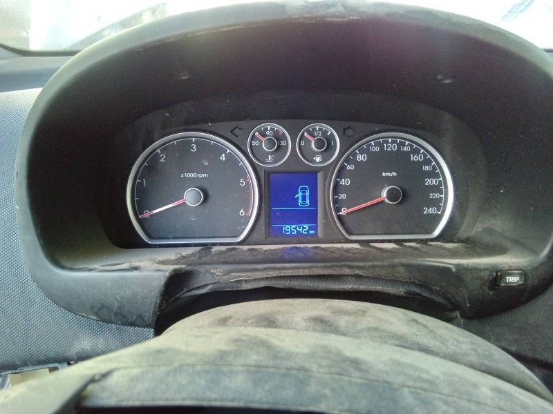 Recambio de cuadro instrumentos para hyundai i30 classic referencia OEM IAM 940332R200 11001765601U 