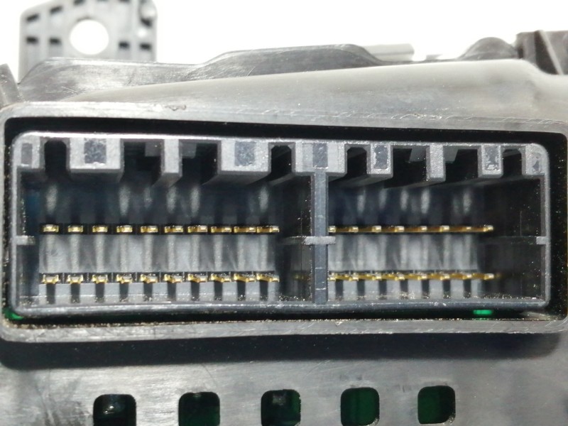 Recambio de cuadro instrumentos para hyundai i30 classic referencia OEM IAM 940332R200 11001765601U 