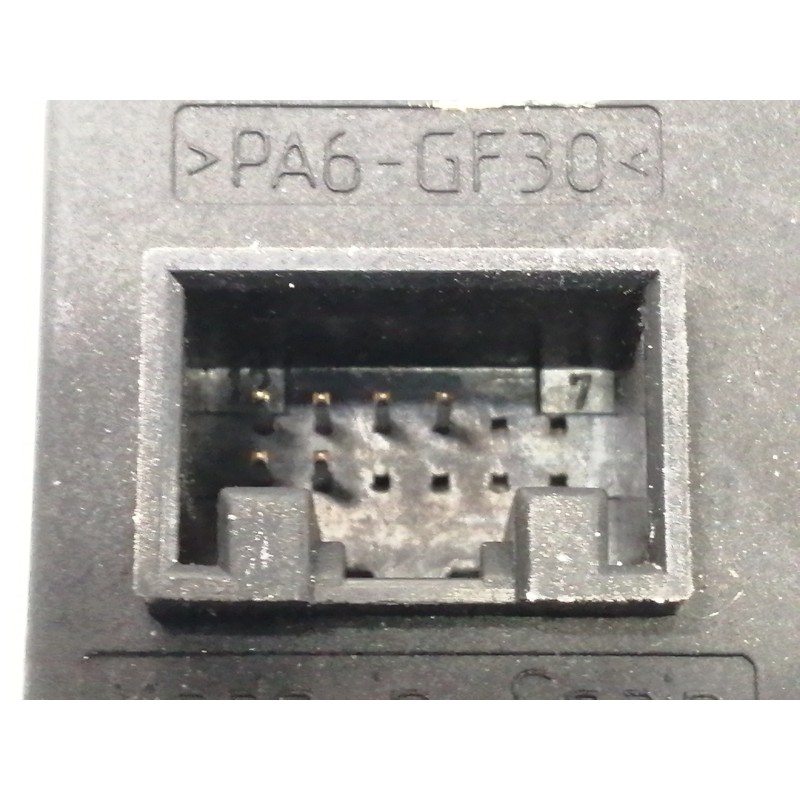 Recambio de mando elevalunas delantero izquierdo para opel zafira a elegance referencia OEM IAM 13363201 90561088 