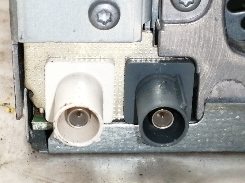 Recambio de sistema audio / radio cd para peugeot 407 sr confort referencia OEM IAM 9660647677 7645113693 