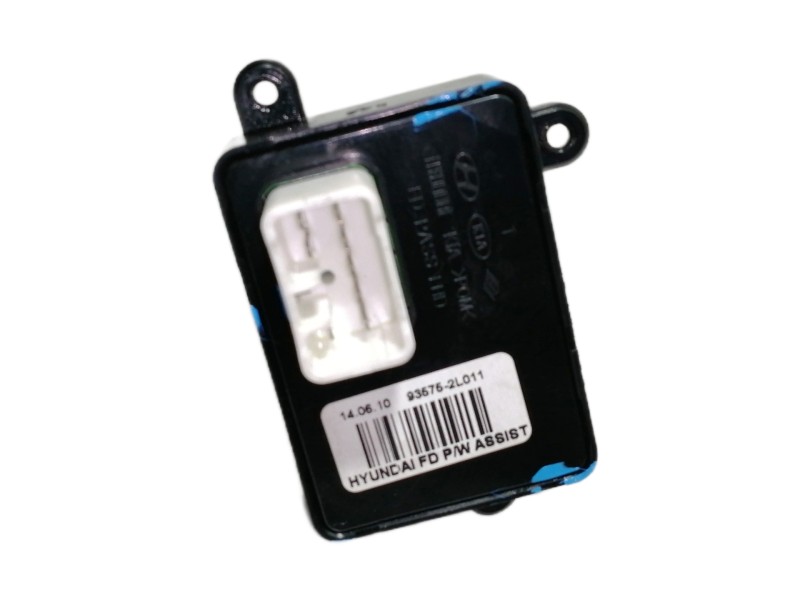 Recambio de mando elevalunas delantero derecho para hyundai i30 classic referencia OEM IAM 935752L011  