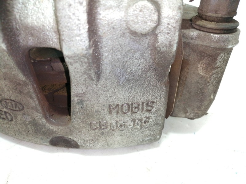 Recambio de pinza freno delantera izquierda para hyundai i30 classic referencia OEM IAM 0D07  