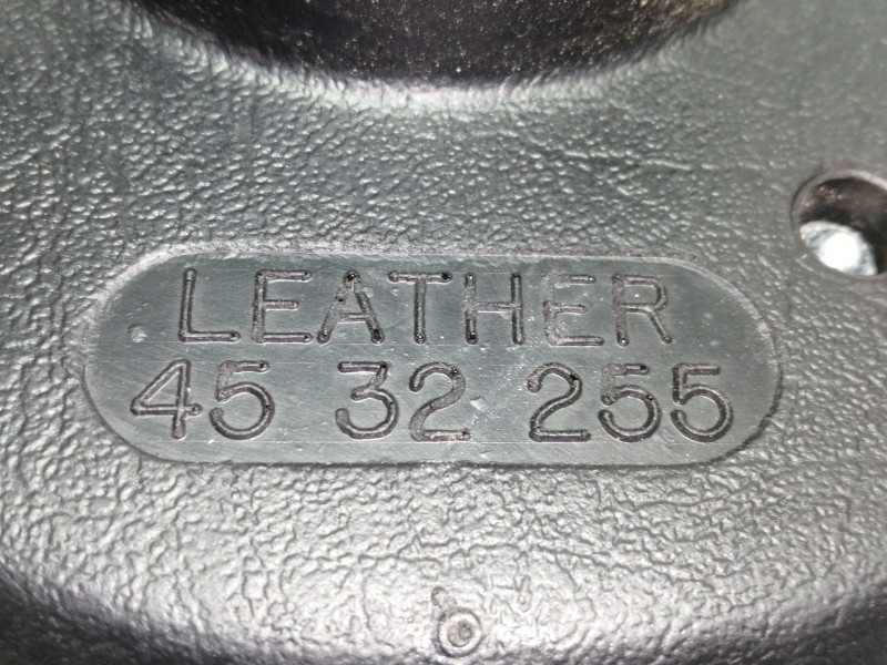 Recambio de volante para saab 9-3 berlina 2.2 tid referencia OEM IAM 4532255  