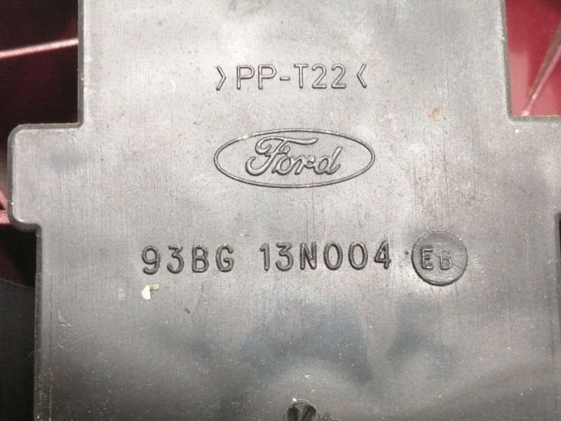 Recambio de piloto trasero derecho para ford mondeo familiar (gd) ghia referencia OEM IAM 93BG13N004  