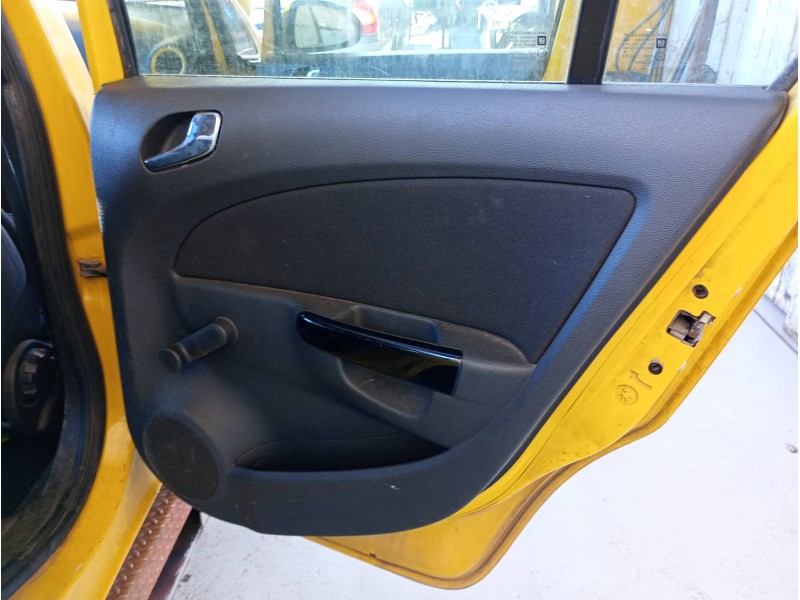 Recambio de guarnecido puerta trasera derecha para opel corsa d cmon referencia OEM IAM AJF51057003 13181049 7232723 13232907 