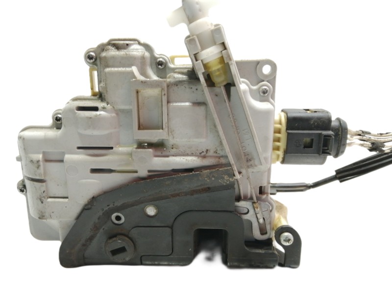 Recambio de cerradura puerta trasera izquierda para volkswagen passat berlina (3c2) advance referencia OEM IAM   