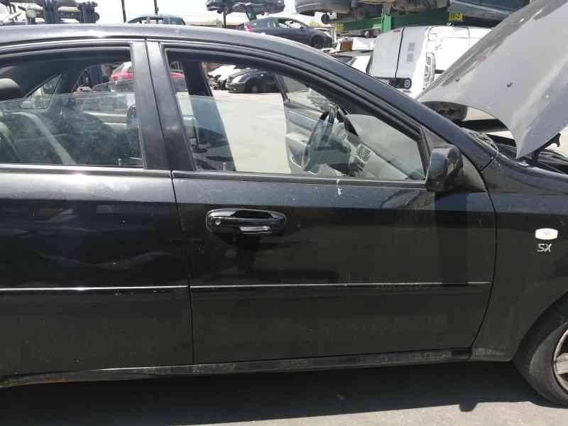 Recambio de puerta delantera derecha para chevrolet nubira berlina sx referencia OEM IAM COMPLETA  