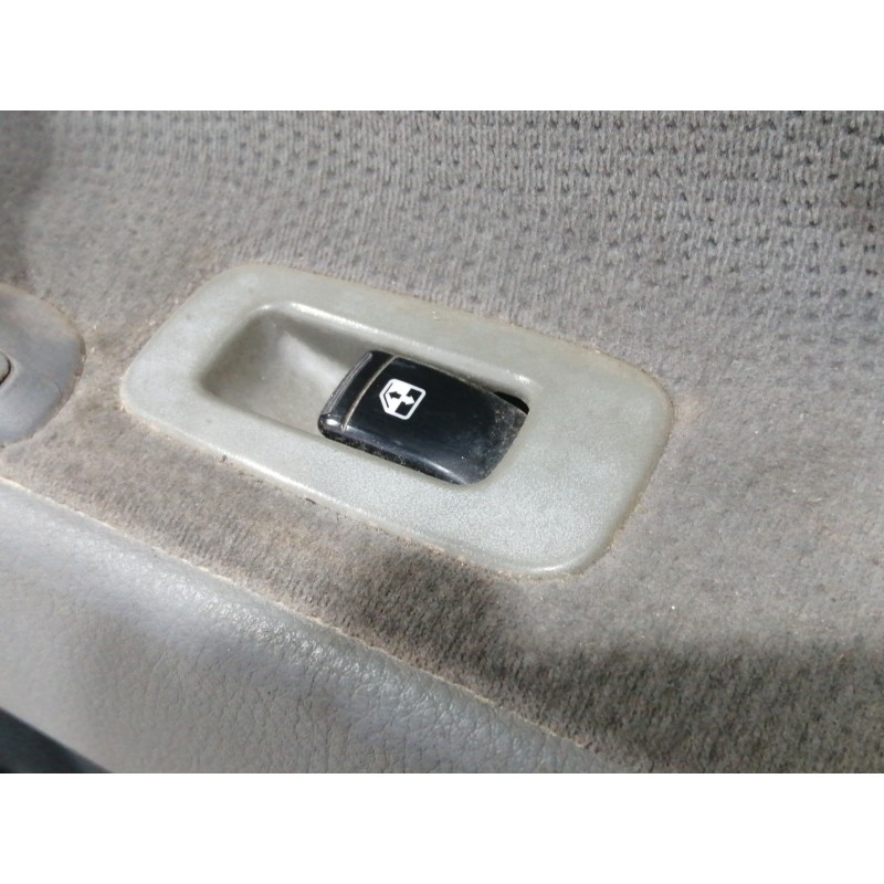 Recambio de puerta delantera derecha para chevrolet nubira berlina sx referencia OEM IAM COMPLETA  