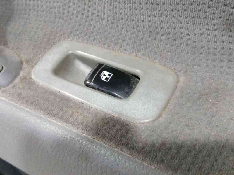Recambio de puerta delantera derecha para chevrolet nubira berlina sx referencia OEM IAM COMPLETA  