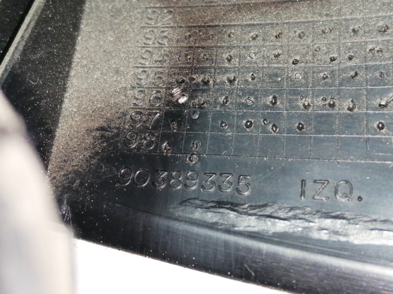 Recambio de mando elevalunas delantero izquierdo para opel corsa b eco referencia OEM IAM 90389335  