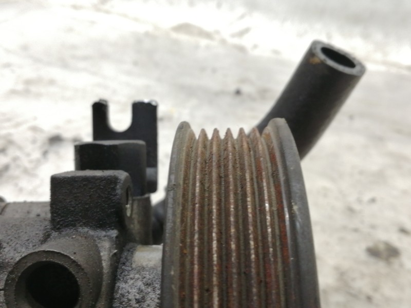 Recambio de bomba direccion para kia magentis active referencia OEM IAM 571002G200  