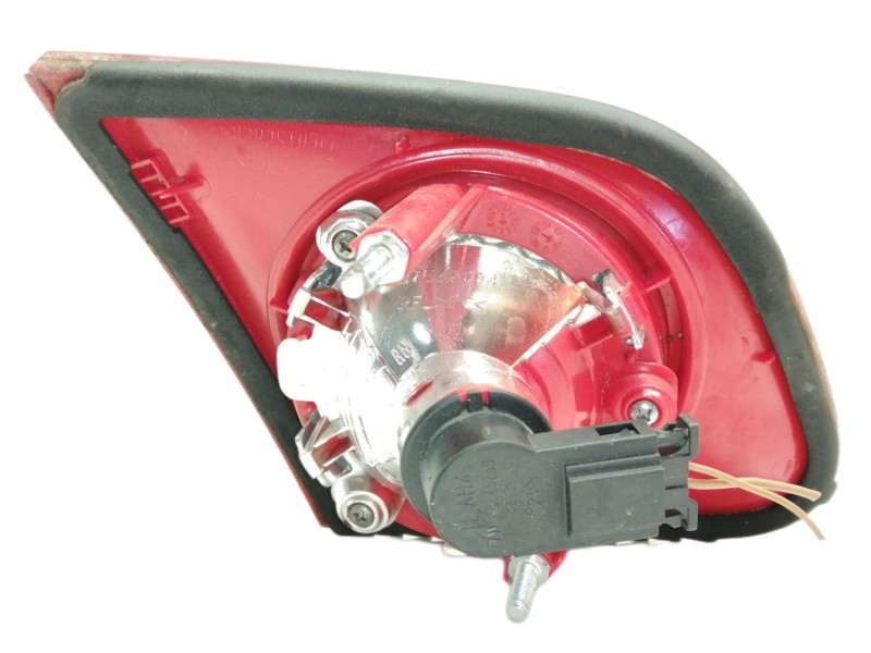 Recambio de piloto trasero derecho interior para volkswagen passat berlina (3c2) advance referencia OEM IAM 3C5945094  