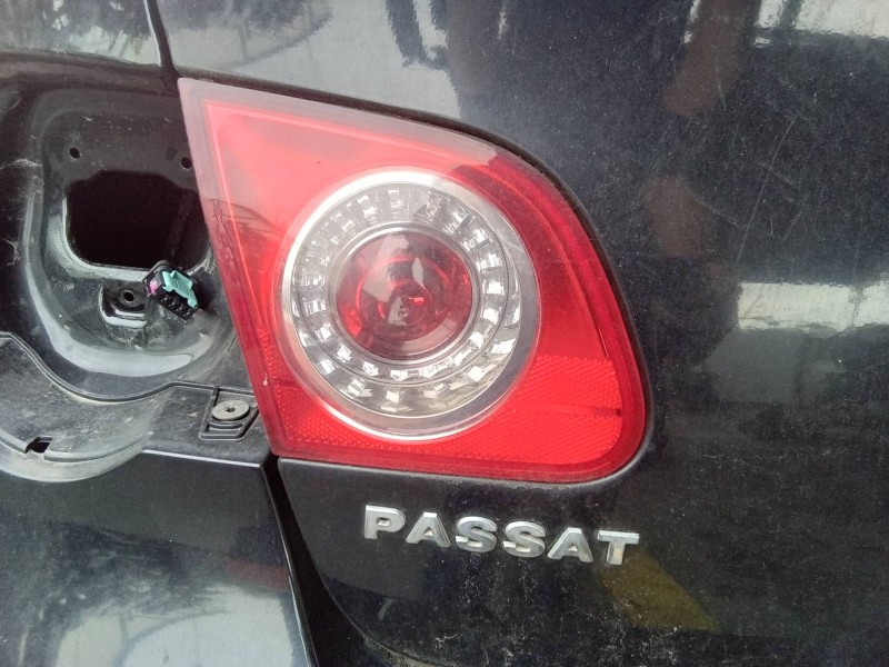 Recambio de piloto trasero izquierdo interior para volkswagen passat berlina (3c2) advance referencia OEM IAM 3C5945093  