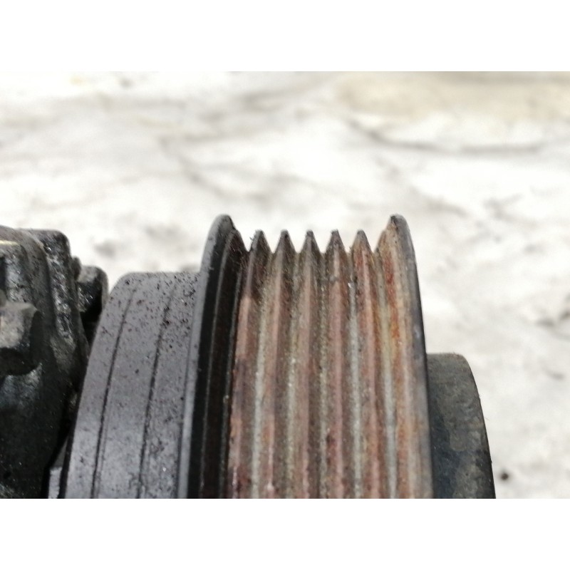 Recambio de compresor aire acondicionado para kia magentis active referencia OEM IAM 977013K720  