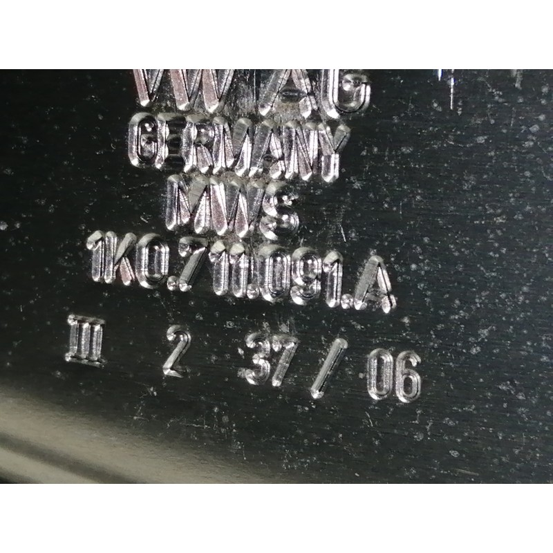 Recambio de palanca cambio para volkswagen passat berlina (3c2) advance referencia OEM IAM 1K0711061B 1K0711091A / 3C0711049 1K0