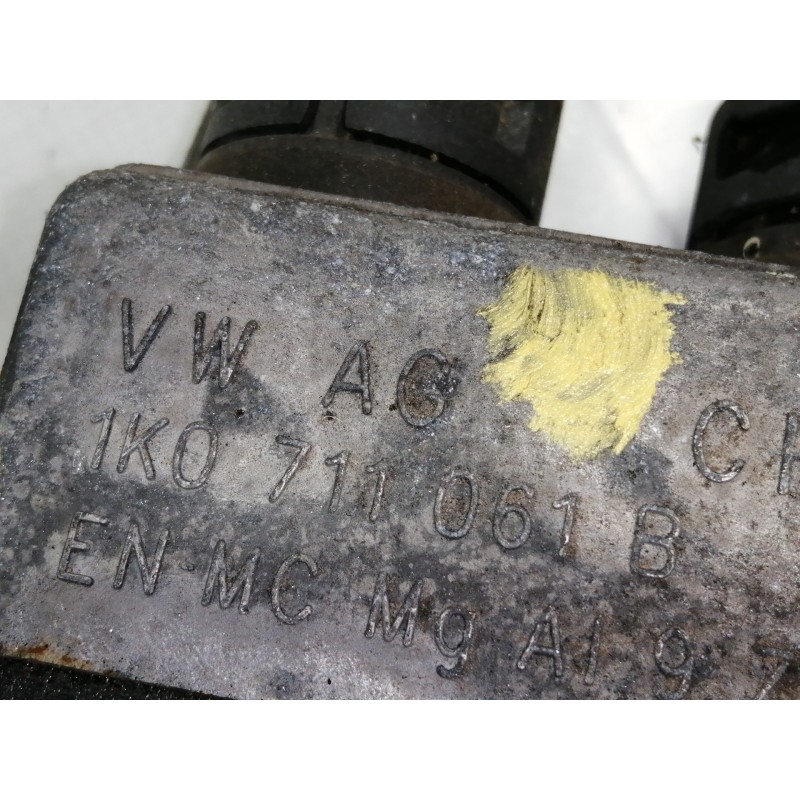 Recambio de palanca cambio para volkswagen passat berlina (3c2) advance referencia OEM IAM 1K0711061B 1K0711091A / 3C0711049 1K0