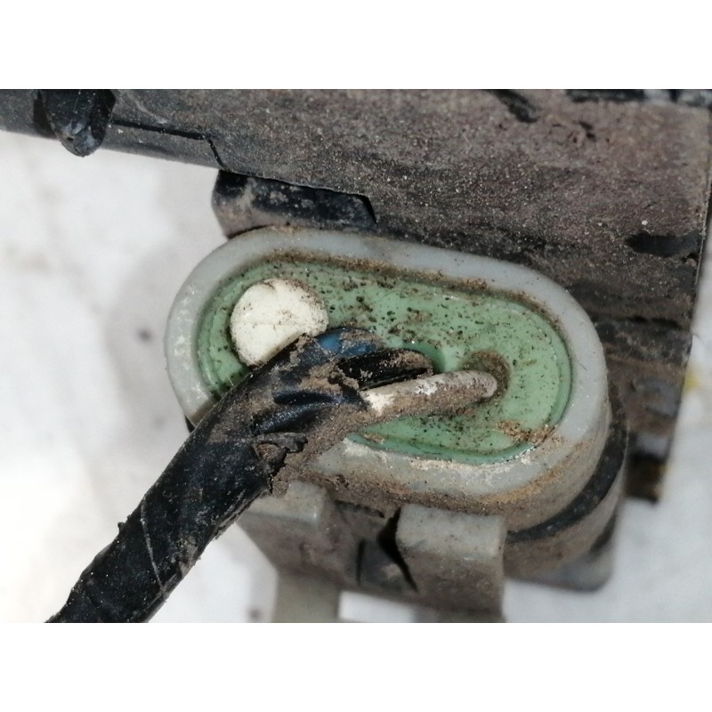 Recambio de cerradura puerta delantera izquierda para daewoo lanos se referencia OEM IAM   