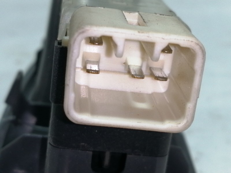 Recambio de mando elevalunas delantero derecho para daewoo lanos se referencia OEM IAM 612W10040  