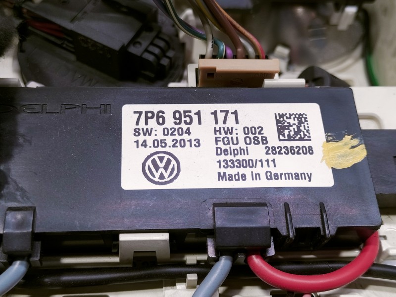 Recambio de luz interior para volkswagen touareg (7p5) v6 tdi bluemotion referencia OEM IAM 7P6951171 28236208 7P6947134A CON MA