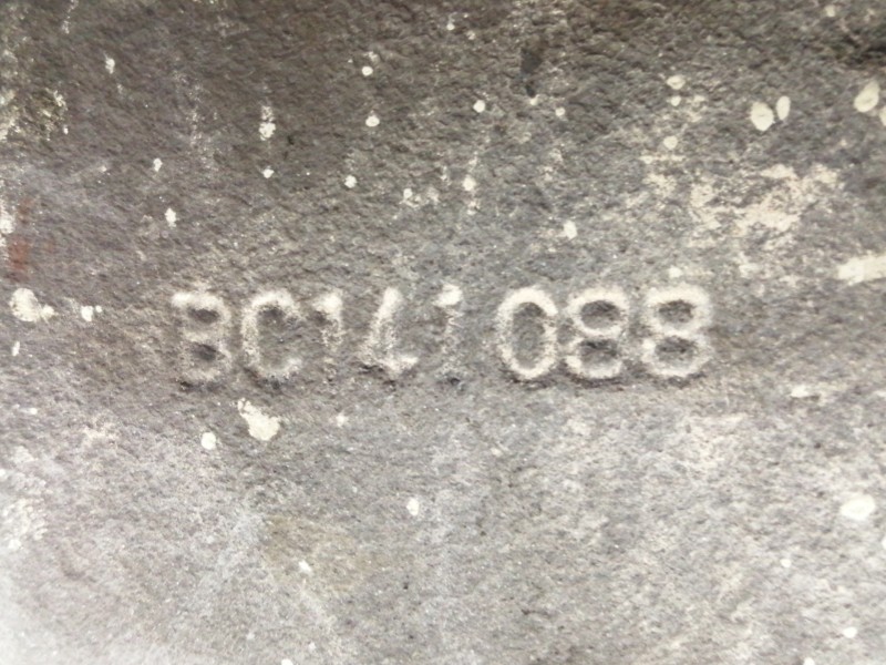 Recambio de pinza freno delantera derecha para kia magentis active referencia OEM IAM BC141088 581303K050 