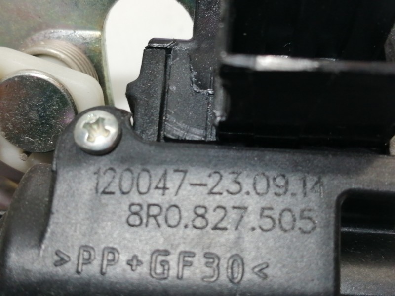 Recambio de cerradura maletero / porton para audi a1 sportback (8xa) attraction referencia OEM IAM 8R0827505  