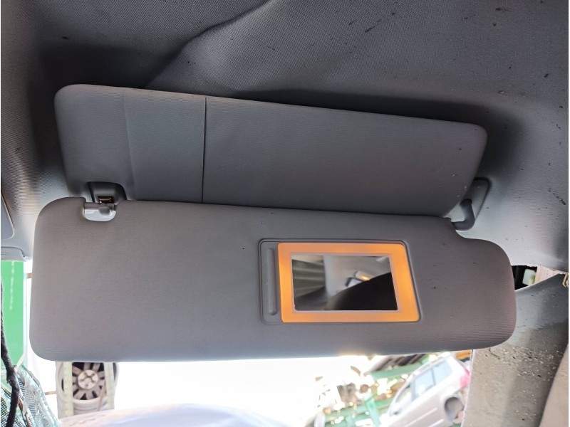 Recambio de parasol derecho para volkswagen touareg (7p5) v6 tdi bluemotion referencia OEM IAM 7P0857552D  