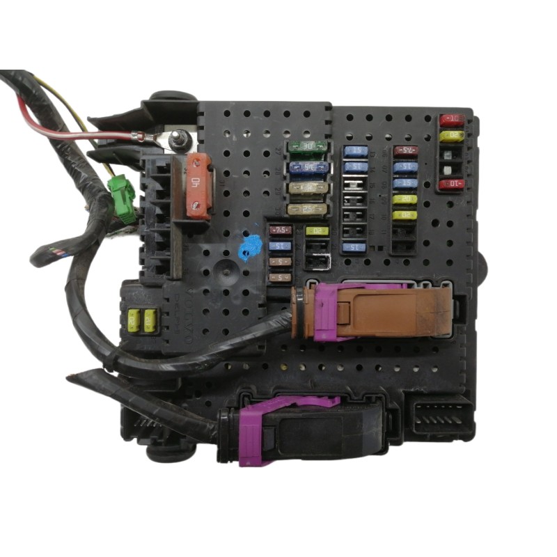 Recambio de caja reles / fusibles para volvo s60 berlina 2.4 d referencia OEM IAM 28017881 30728512 / 00005730495 05W333