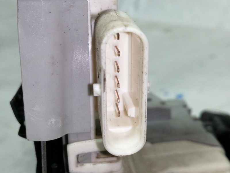 Recambio de cerradura puerta trasera izquierda para audi a1 sportback (8xa) attraction referencia OEM IAM 8X0839015B  