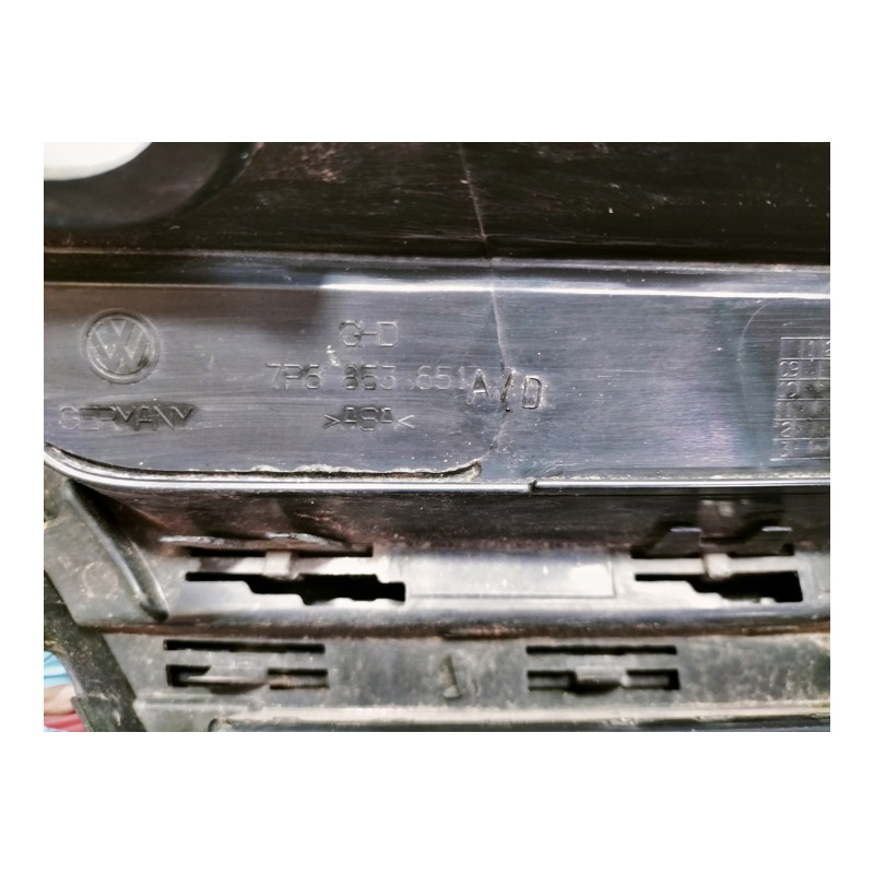 Recambio de rejilla delantera para volkswagen touareg (7p5) v6 tdi bluemotion referencia OEM IAM 7P6853651A  