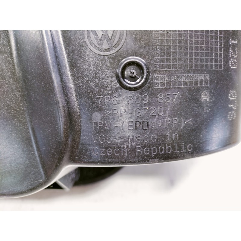 Recambio de tapa exterior combustible para volkswagen touareg (7p5) v6 tdi bluemotion referencia OEM IAM 7P6809857  
