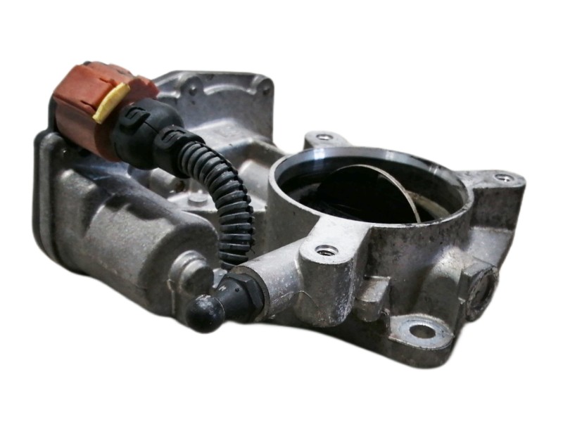 Recambio de caja mariposa para opel insignia sports tourer 2.0 16v cdti referencia OEM IAM 55564164 50569200 