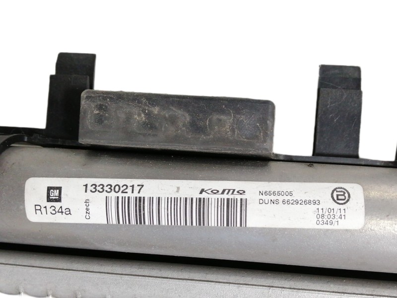 Recambio de condensador / radiador aire acondicionado para opel insignia sports tourer 2.0 16v cdti referencia OEM IAM 13330217 