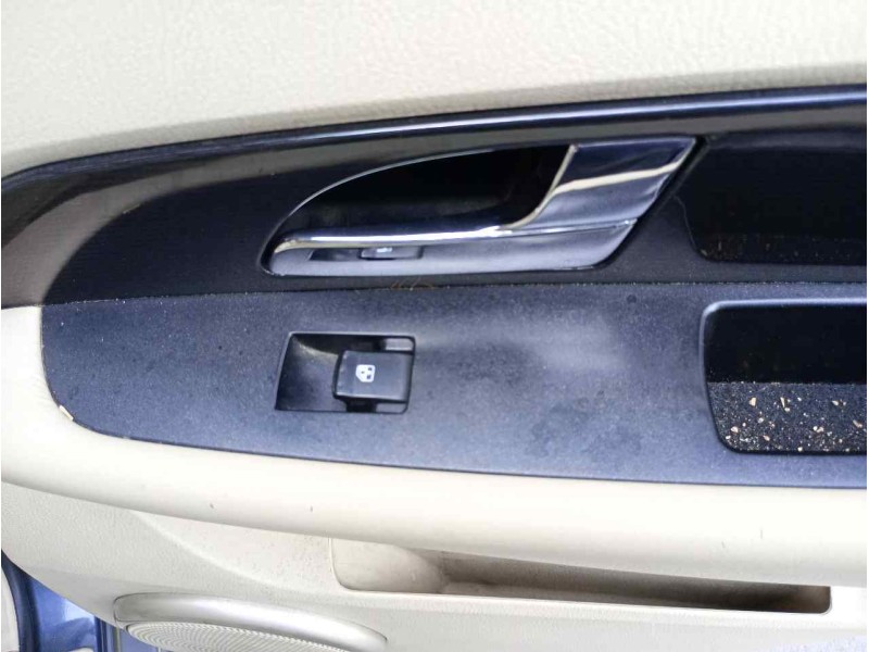 Recambio de mando elevalunas trasero derecho para ssangyong rexton 2.7 turbodiesel cat referencia OEM IAM 202006279  