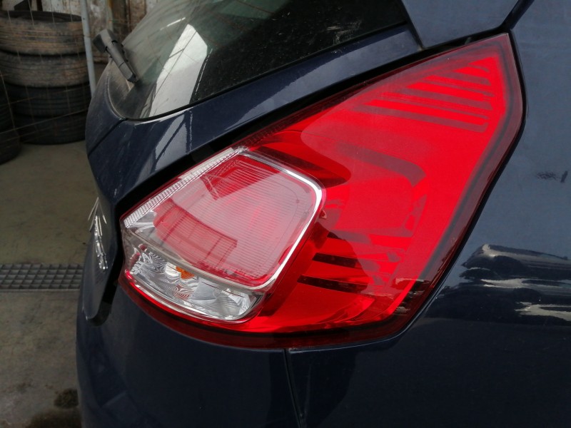 Recambio de piloto trasero derecho para ford fiesta (ccn) trend referencia OEM IAM   