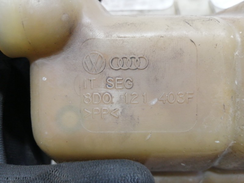 Recambio de deposito expansion para audi a6 avant (4b5) 1.8 t referencia OEM IAM 8D0121403F  