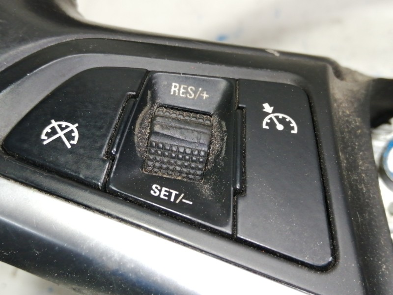 Recambio de volante para opel insignia sports tourer 2.0 16v cdti referencia OEM IAM 13316547  