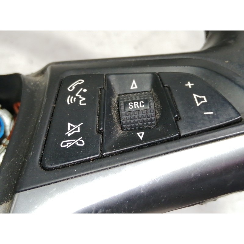 Recambio de volante para opel insignia sports tourer 2.0 16v cdti referencia OEM IAM 13316547  