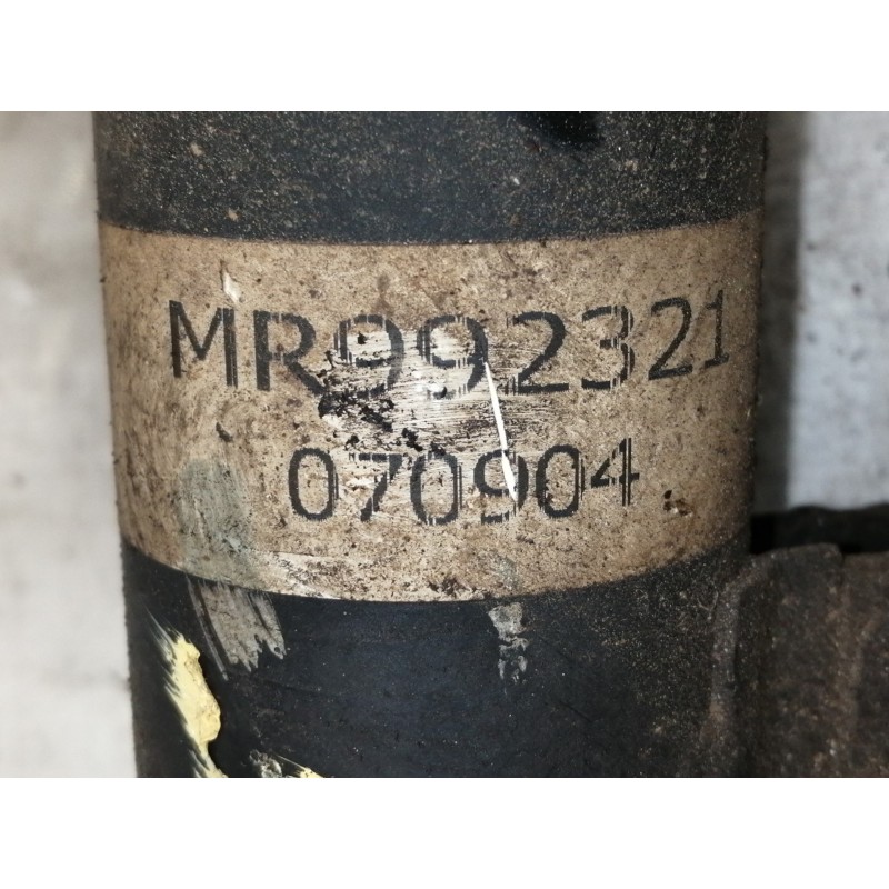 Recambio de amortiguador delantero derecho para mitsubishi l 200 (ka0/kb0) cabina doble invite 4x4 referencia OEM IAM MR992321 0
