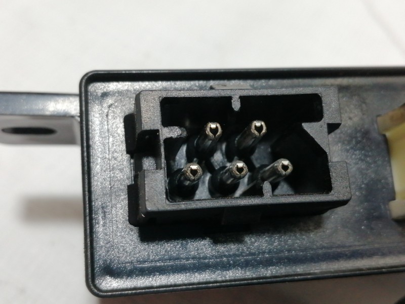 Recambio de centralita check control para bmw serie 5 berlina (e39) 530d referencia OEM IAM 613583787739 689667 