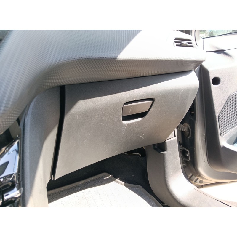 Recambio de guantera para peugeot 208 i (ca_, cc_) 1.2 thp 110 referencia OEM IAM 96728471MA  