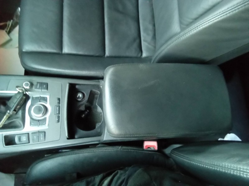 Recambio de apoyabrazos central para audi a6 berlina (4f2) 2.4 referencia OEM IAM 4F08641146  