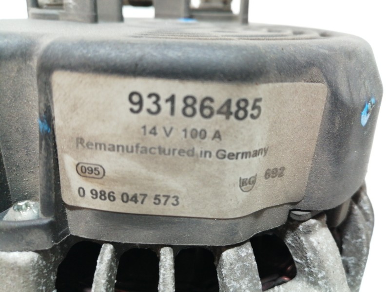 Recambio de alternador para opel astra g berlina comfort referencia OEM IAM 93186485 0986047573 