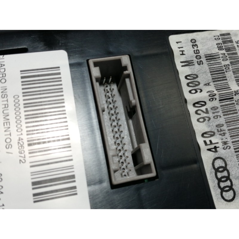 Recambio de cuadro instrumentos para audi a6 berlina (4f2) 2.4 referencia OEM IAM 4F0920900M 4F0910900A 