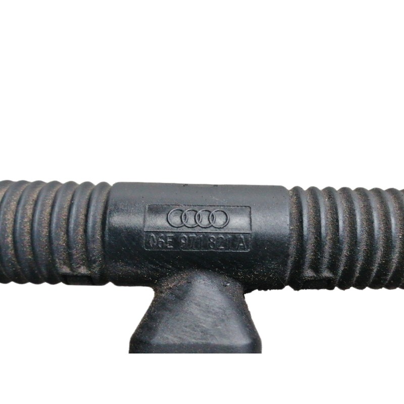 Recambio de rampa inyectora para audi a6 berlina (4f2) 2.4 referencia OEM IAM 06E971821A  